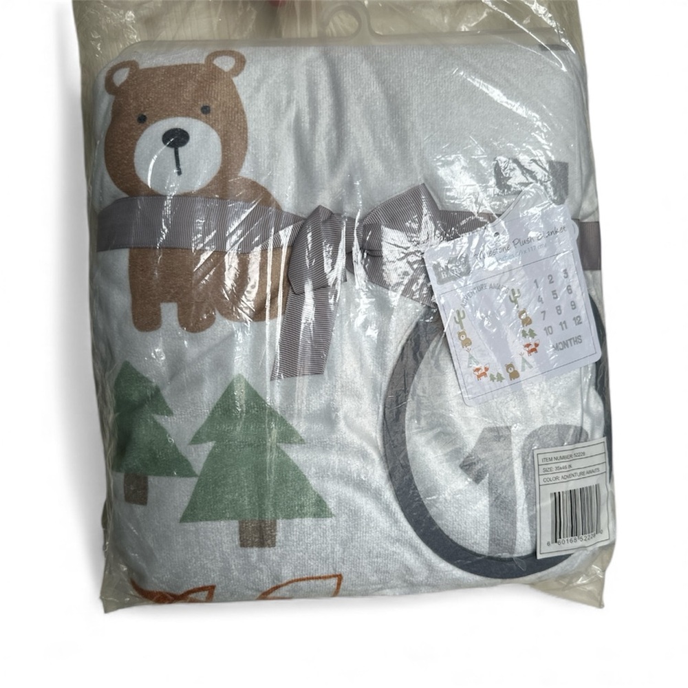 HUDSON BABY | Woodland Theme Milestone Plush Blanket - Picture 3 of 6